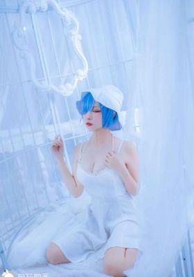 岁岁年年人不同（婚礼当天我华丽逆袭）-加长版国语配音超清